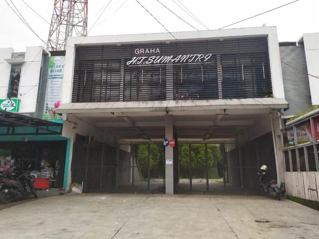 Hotel Graha Ht Sumantri Mitra Reddoorz Tasikmalaya Esterno foto