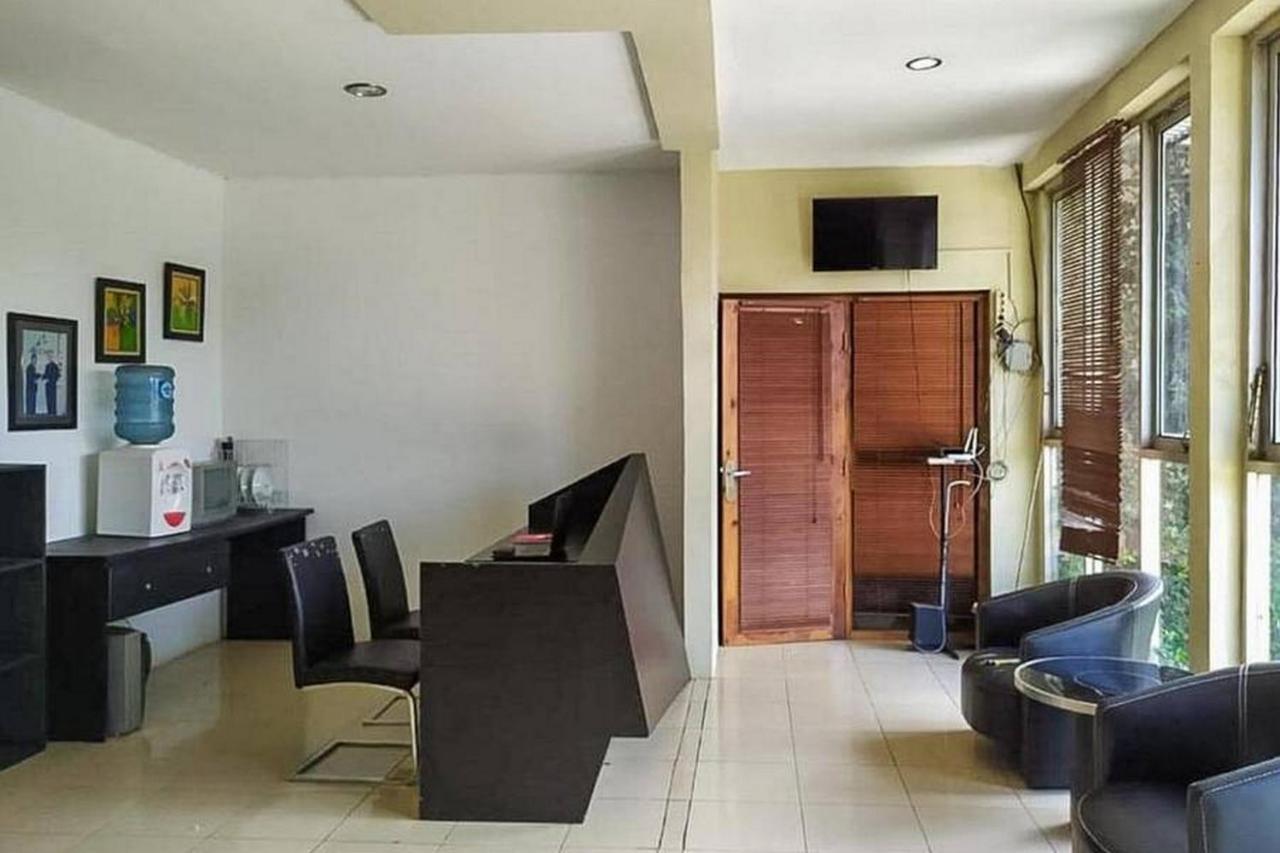 Hotel Graha Ht Sumantri Mitra Reddoorz Tasikmalaya Esterno foto
