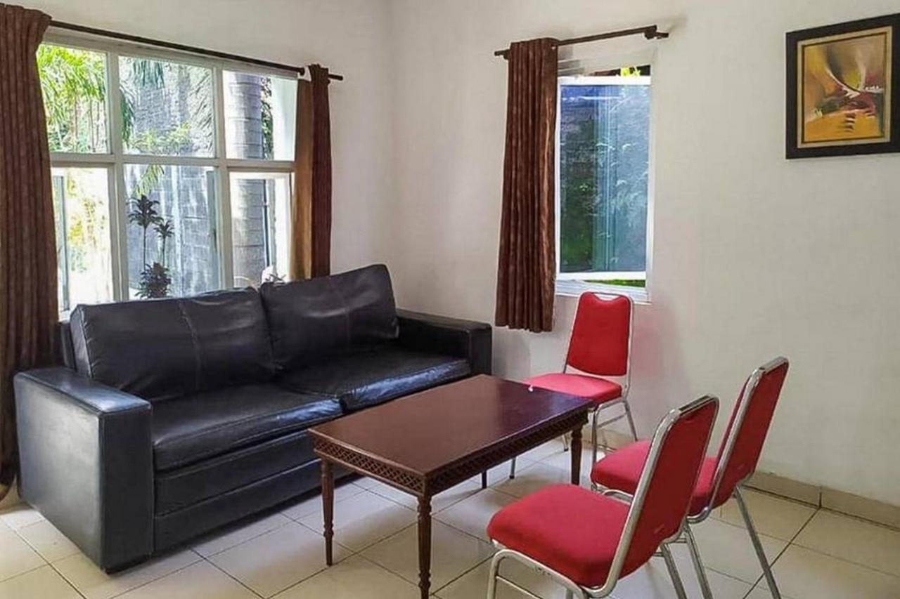 Hotel Graha Ht Sumantri Mitra Reddoorz Tasikmalaya Esterno foto